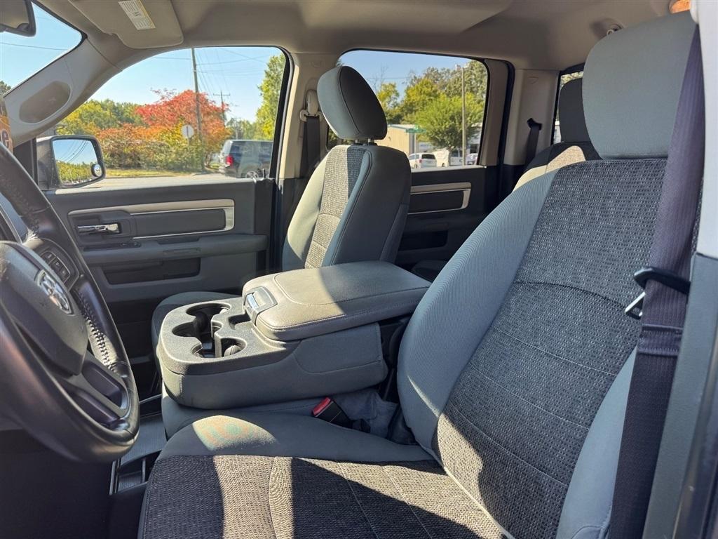RAM 1500 Classic Tradesman Crew Cab LWB 4WD 2019