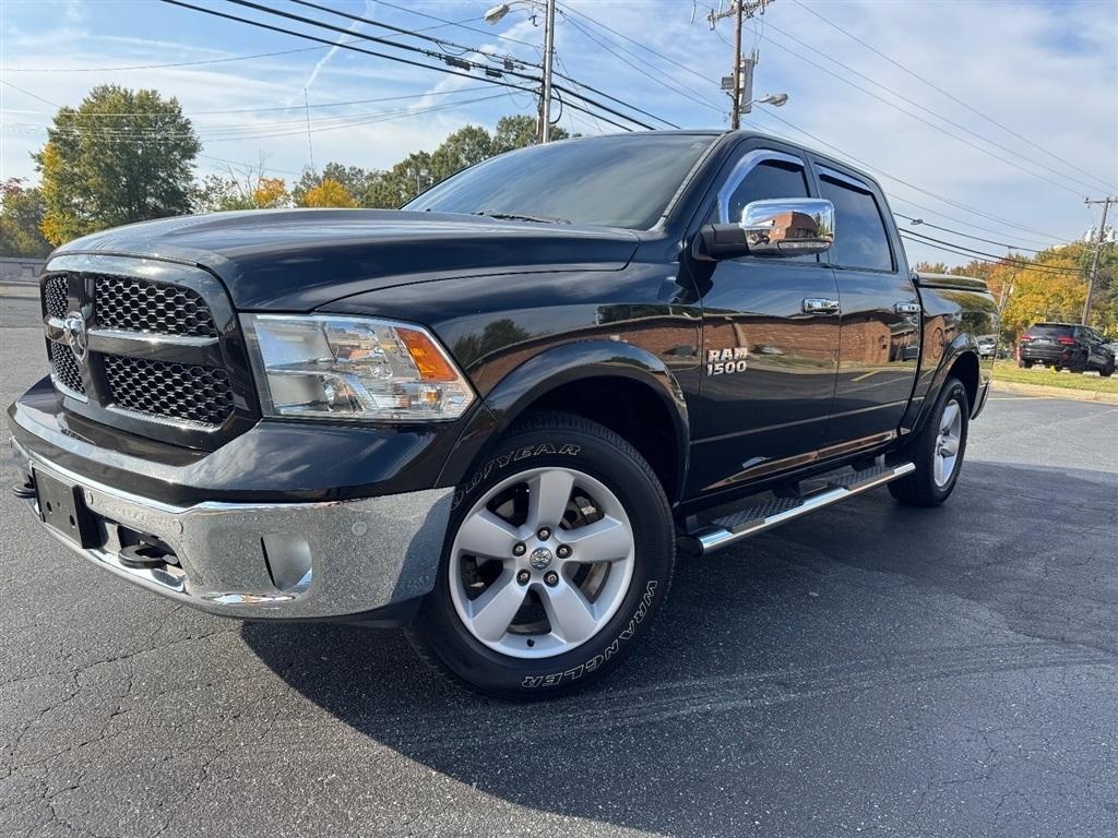 RAM 1500 SLT Crew Cab SWB 2WD 2015