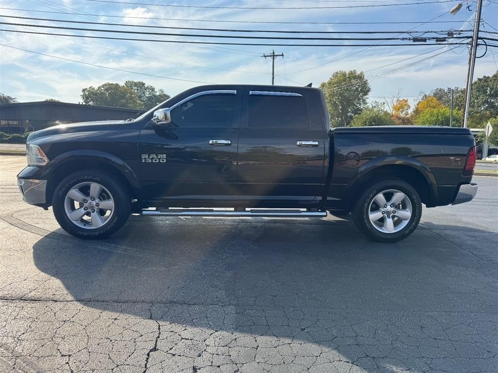 RAM 1500 SLT Crew Cab SWB 2WD 2015