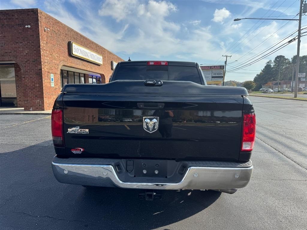 RAM 1500 SLT Crew Cab SWB 2WD 2015