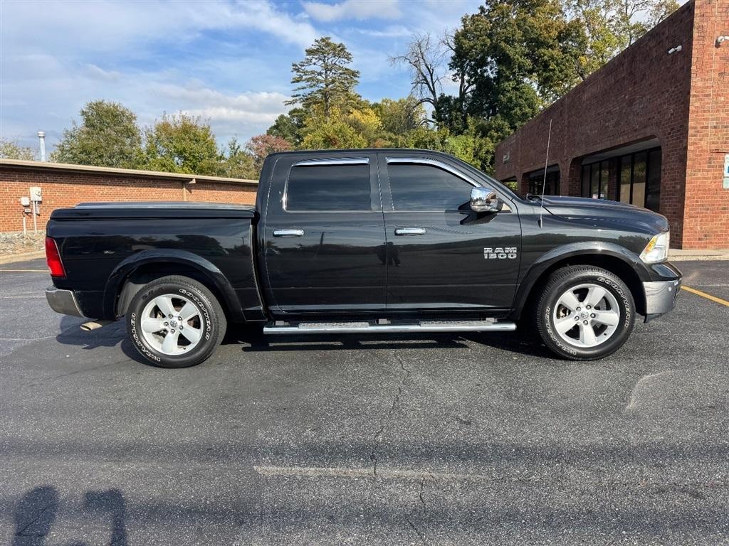 RAM 1500 SLT Crew Cab SWB 2WD 2015