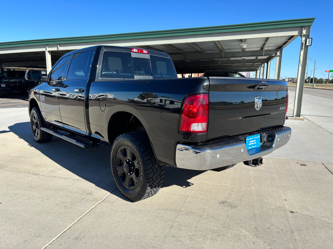 RAM 2500 Big Horn 4x4 Crew Cab 6'4" Box 2017 RAM 2500 Big Horn 4x4 Crew Cab 6'4" Box 2017