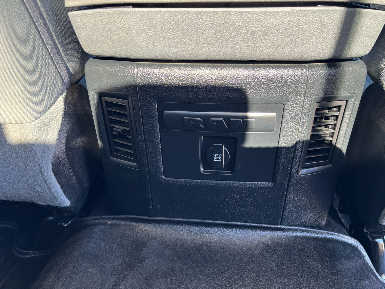 RAM 2500 Big Horn 4x4 Crew Cab 6'4" Box 2017 RAM 2500 Big Horn 4x4 Crew Cab 6'4" Box 2017