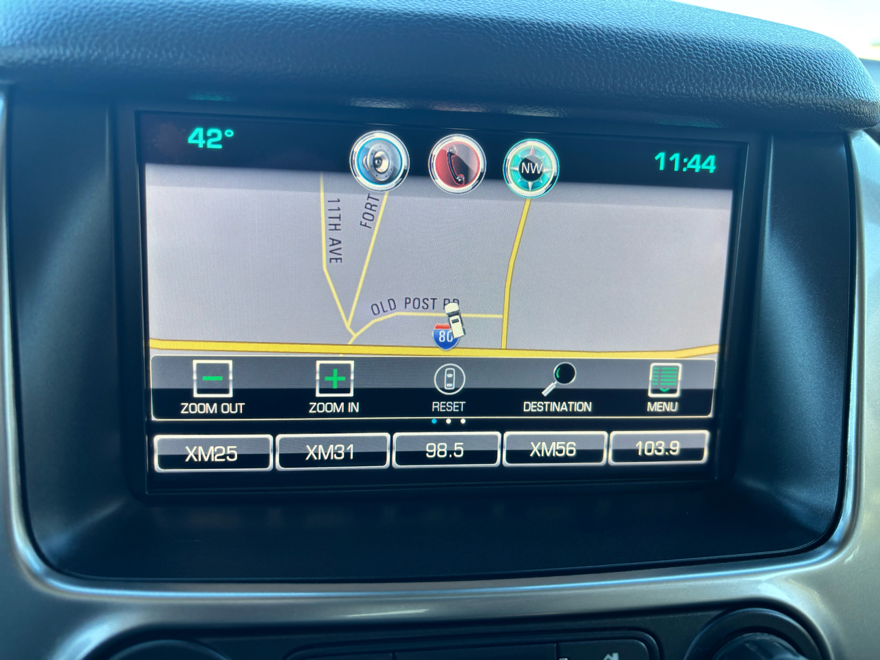 Chevrolet Suburban 4WD 4dr LTZ 2015 Chevrolet Suburban 4WD 4dr LTZ 2015