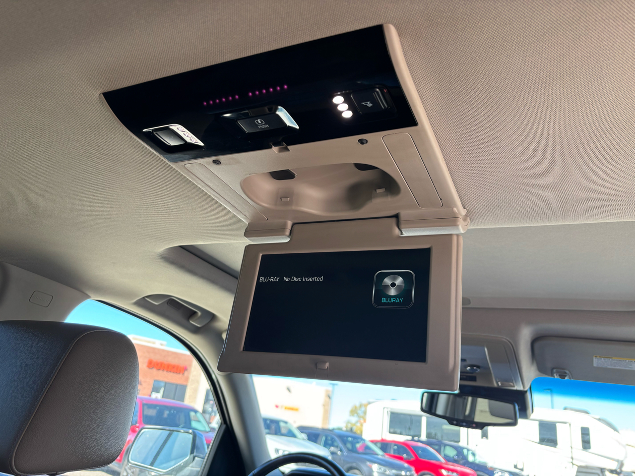 Chevrolet Suburban 4WD 4dr LTZ 2015 Chevrolet Suburban 4WD 4dr LTZ 2015