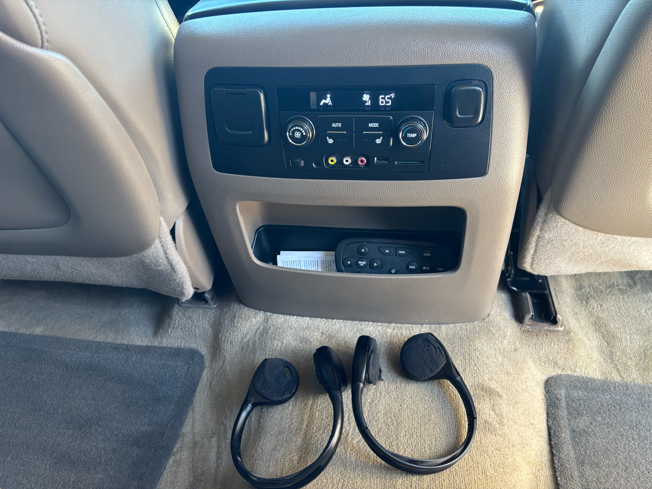 Chevrolet Suburban 4WD 4dr LTZ 2015 Chevrolet Suburban 4WD 4dr LTZ 2015