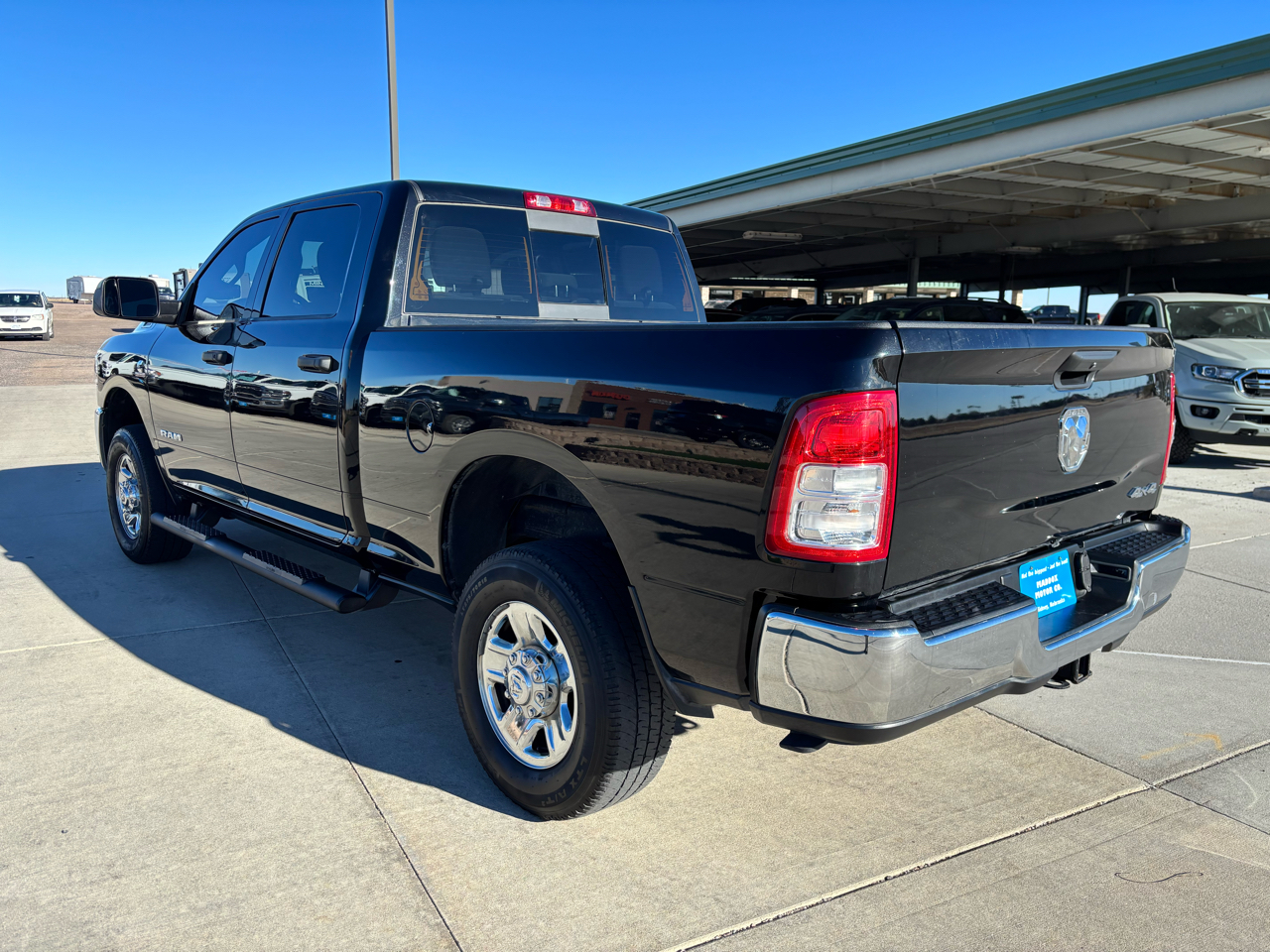 RAM 2500 Tradesman 4x4 Crew Cab 6'4" Box 2021