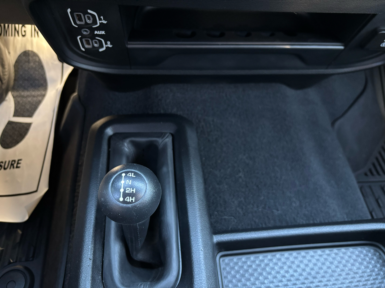 RAM 2500 Tradesman 4x4 Crew Cab 6'4" Box 2021