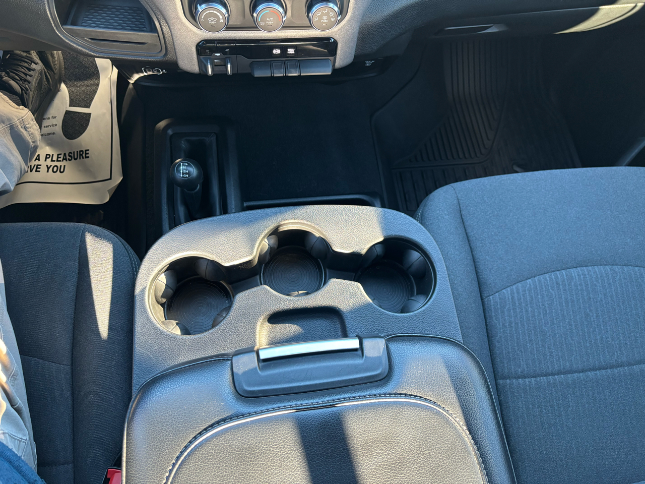 RAM 2500 Tradesman 4x4 Crew Cab 6'4" Box 2021