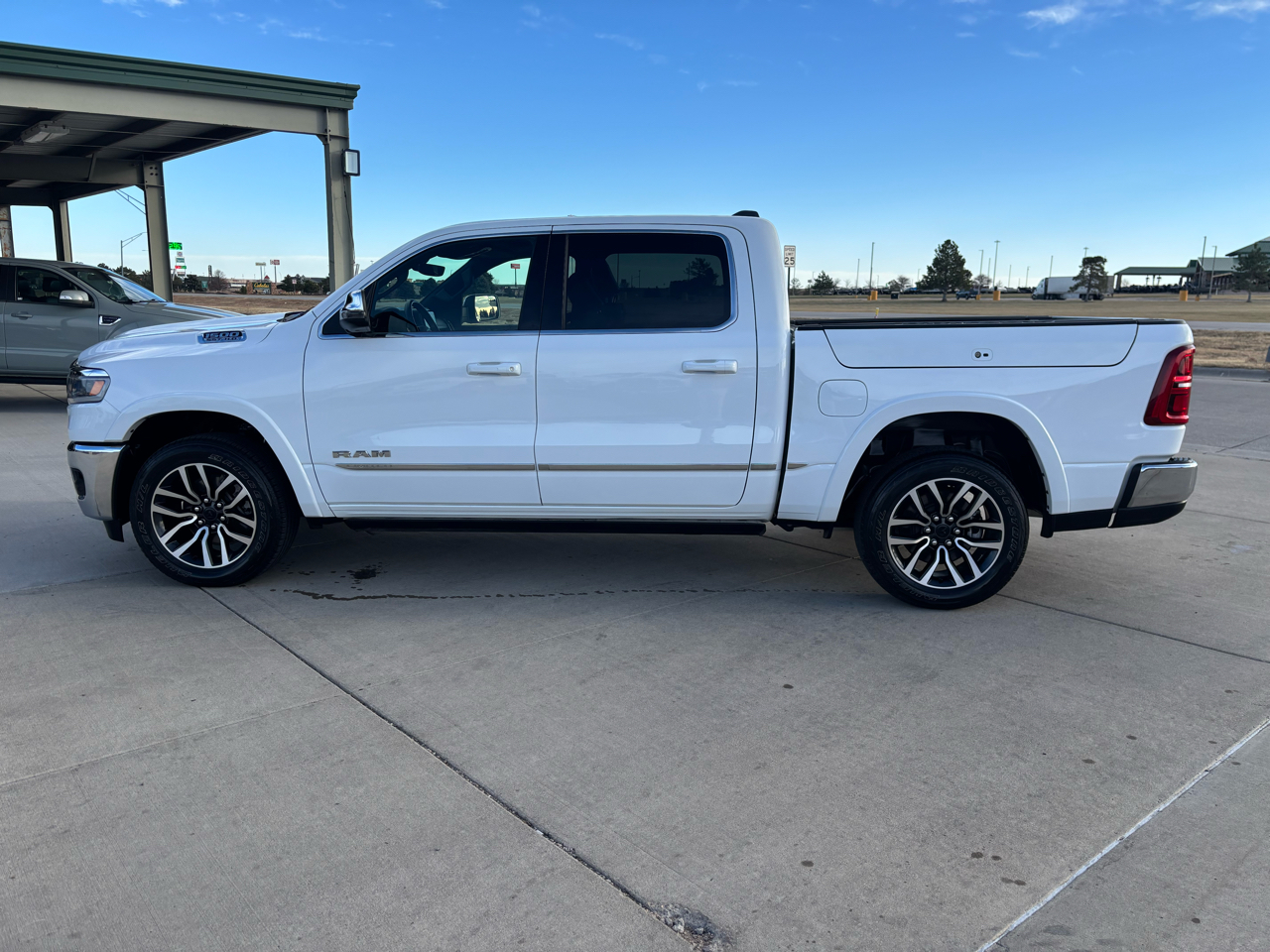 RAM 1500 Limited 4x4 Crew Cab 5'7" Box 2025