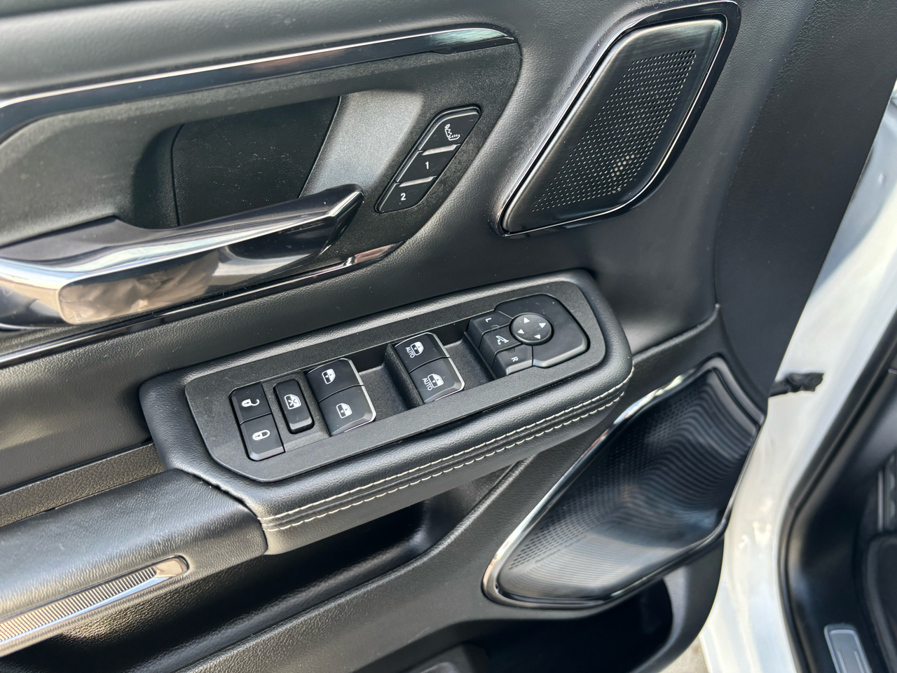 RAM 1500 Limited 4x4 Crew Cab 5'7" Box 2025