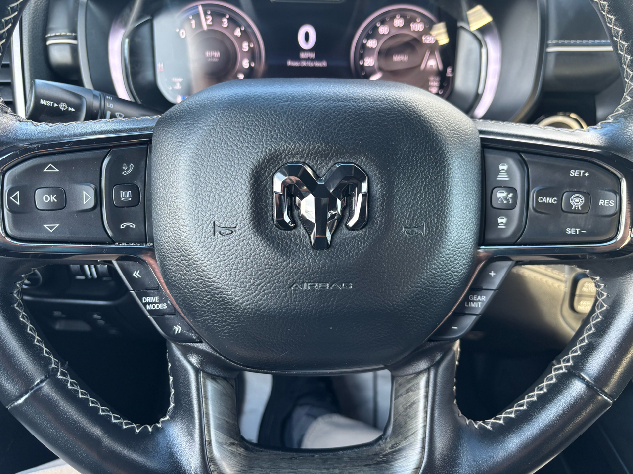 RAM 1500 Limited 4x4 Crew Cab 5'7" Box 2025