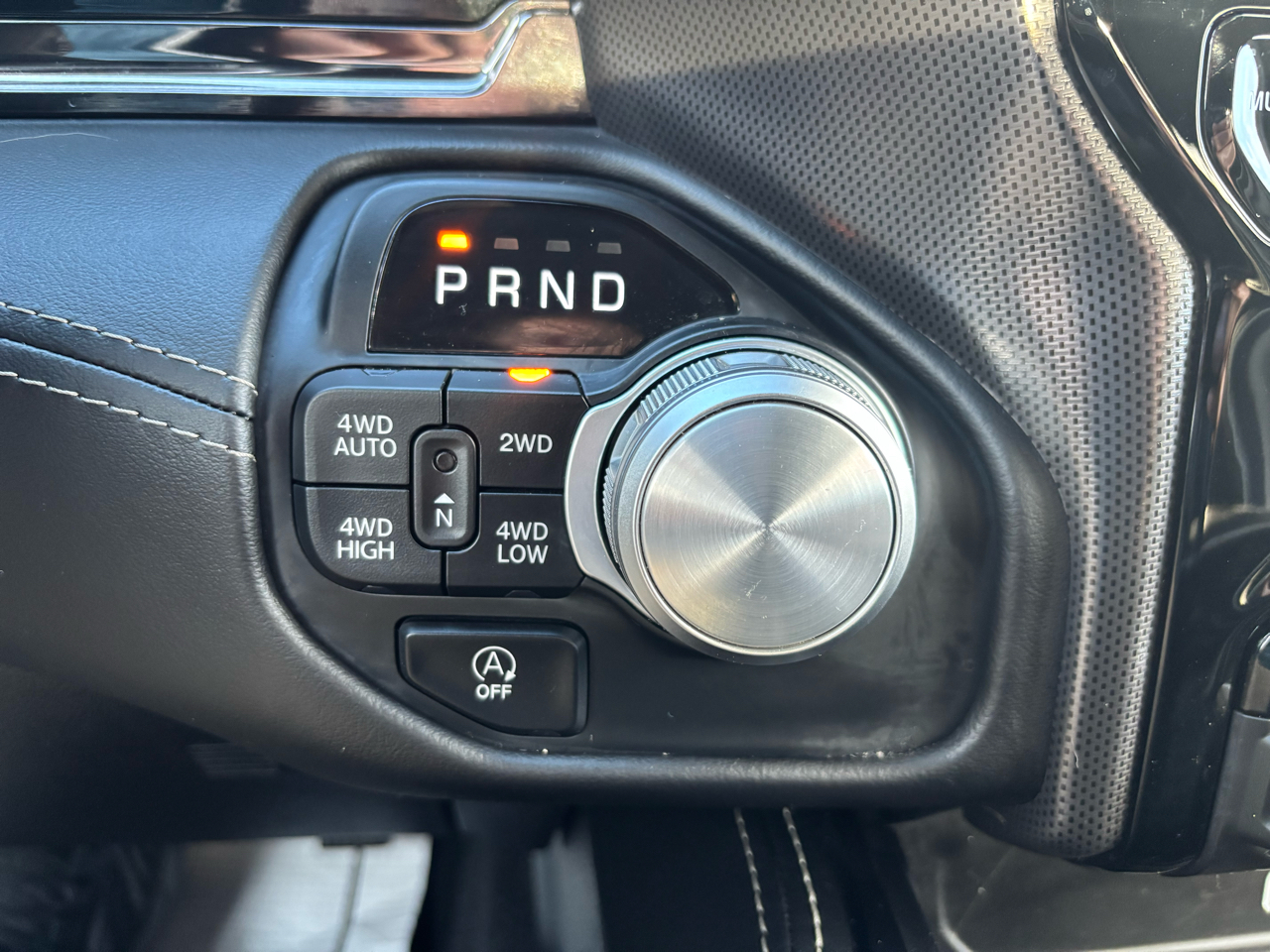 RAM 1500 Limited 4x4 Crew Cab 5'7" Box 2025