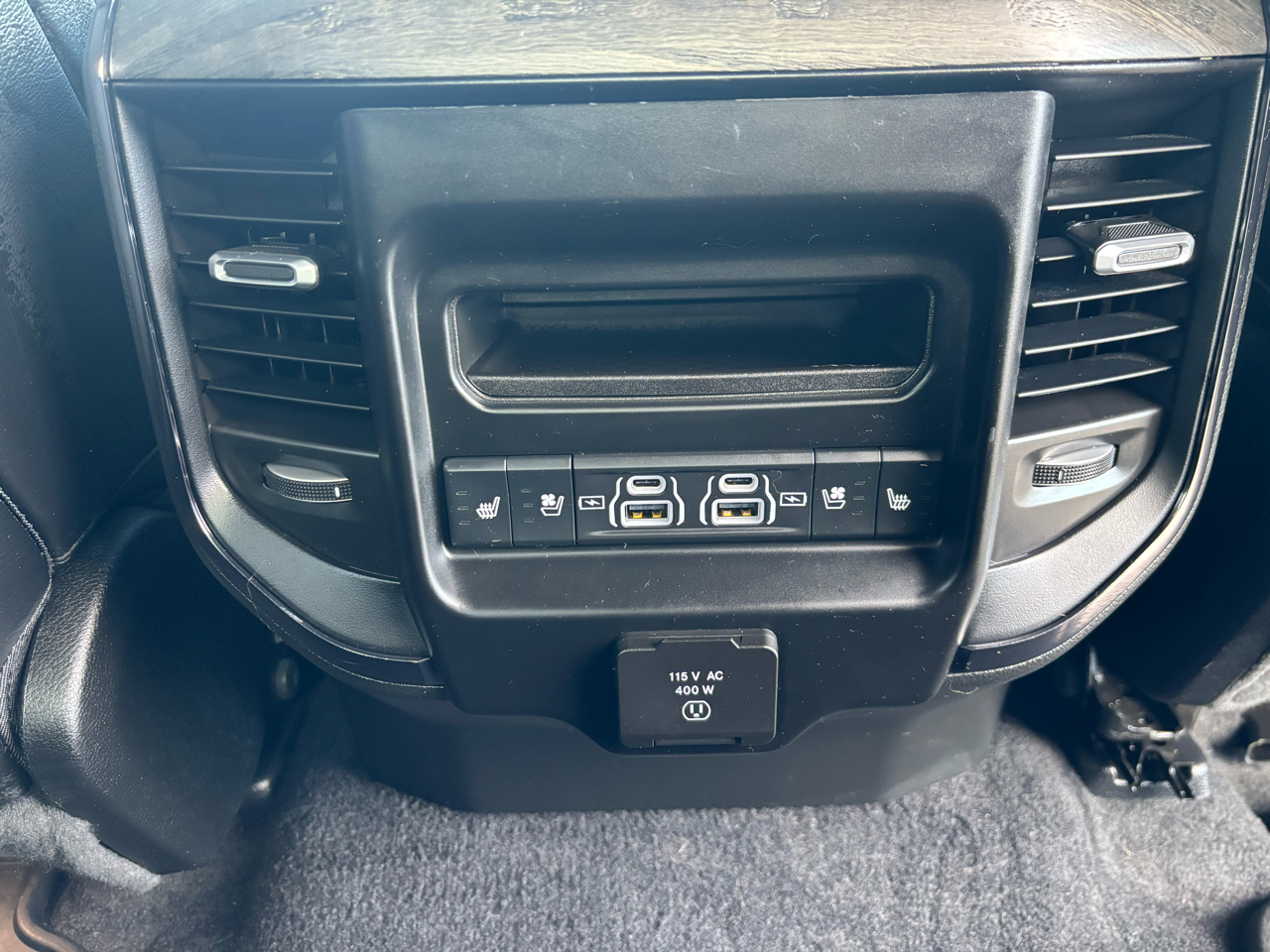 RAM 1500 Limited 4x4 Crew Cab 5'7" Box 2025