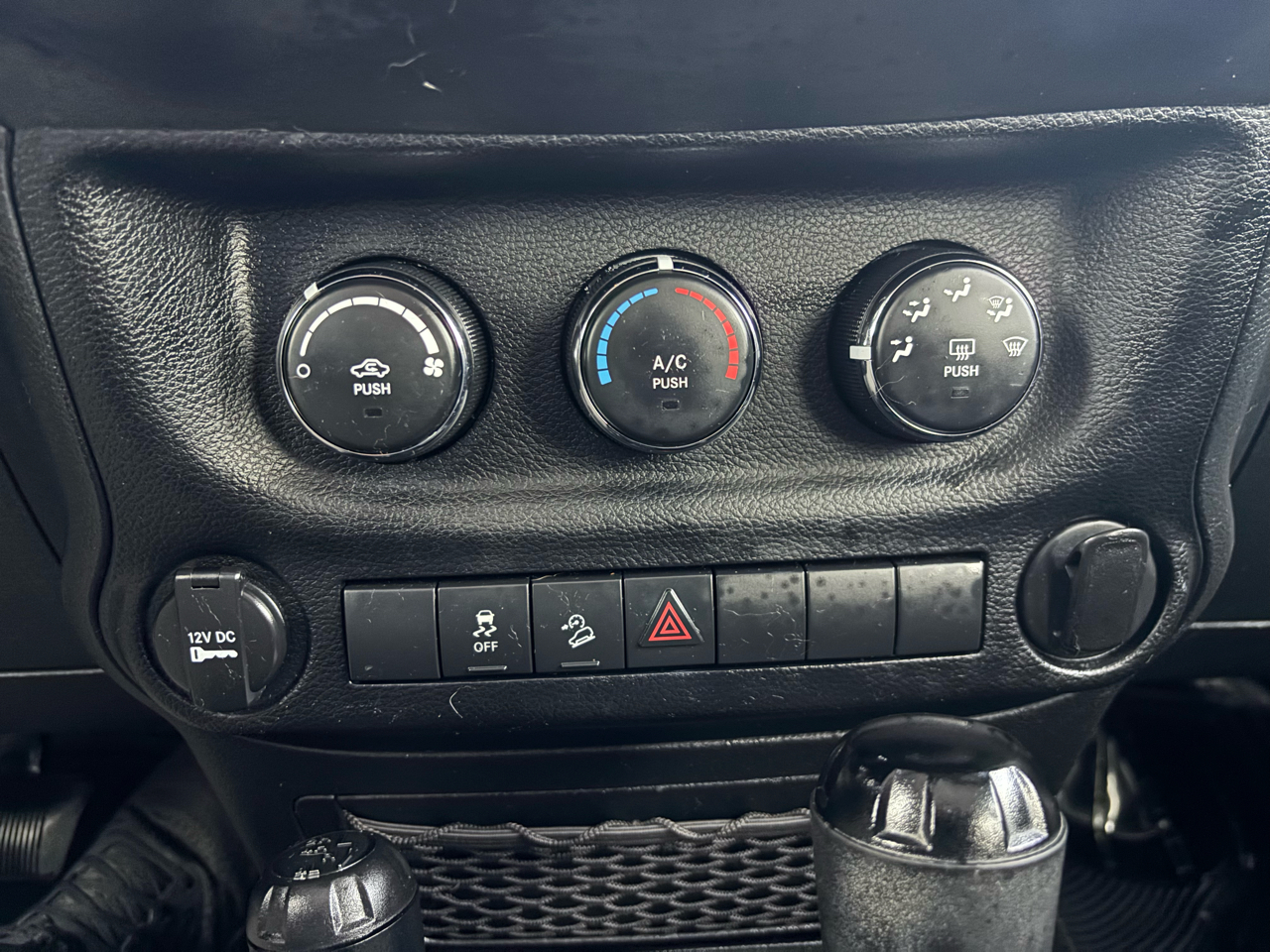 Jeep Wrangler Unlimited 4WD 4dr Sport 2012