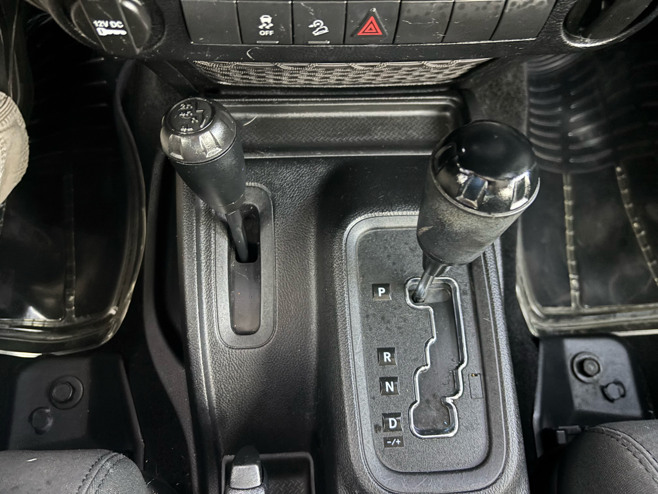 Jeep Wrangler Unlimited 4WD 4dr Sport 2012