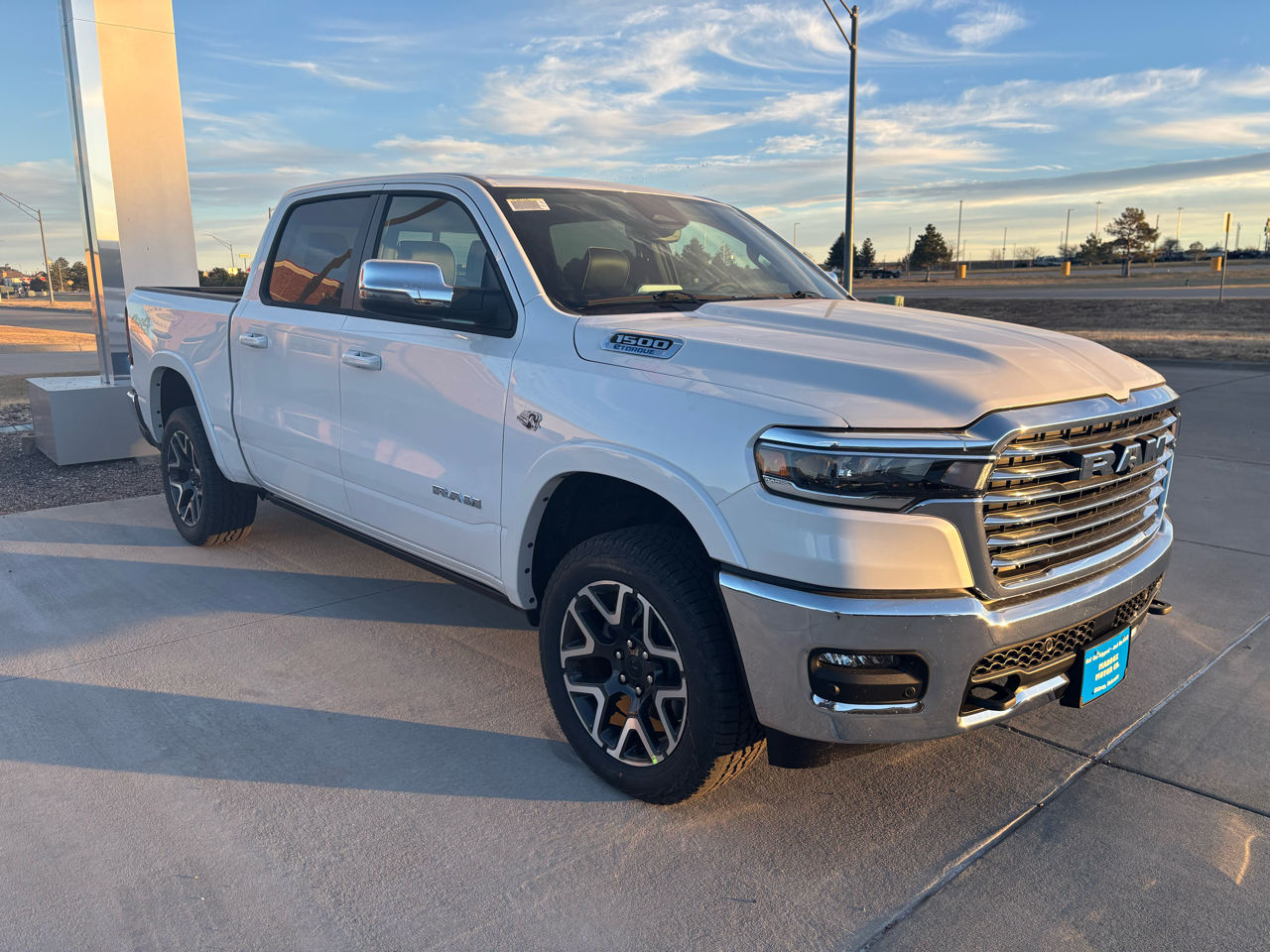 RAM 1500 Laramie 4x4 Crew Cab 5'7" Box 2026