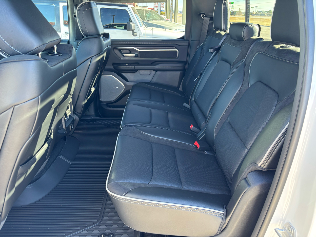 RAM 1500 Laramie 4x4 Crew Cab 5'7" Box 2026