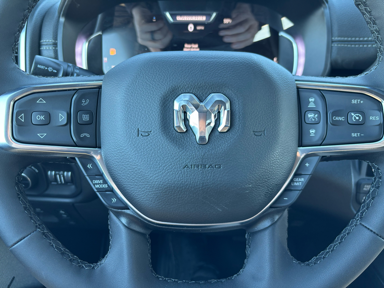 RAM 1500 Laramie 4x4 Crew Cab 5'7" Box 2026