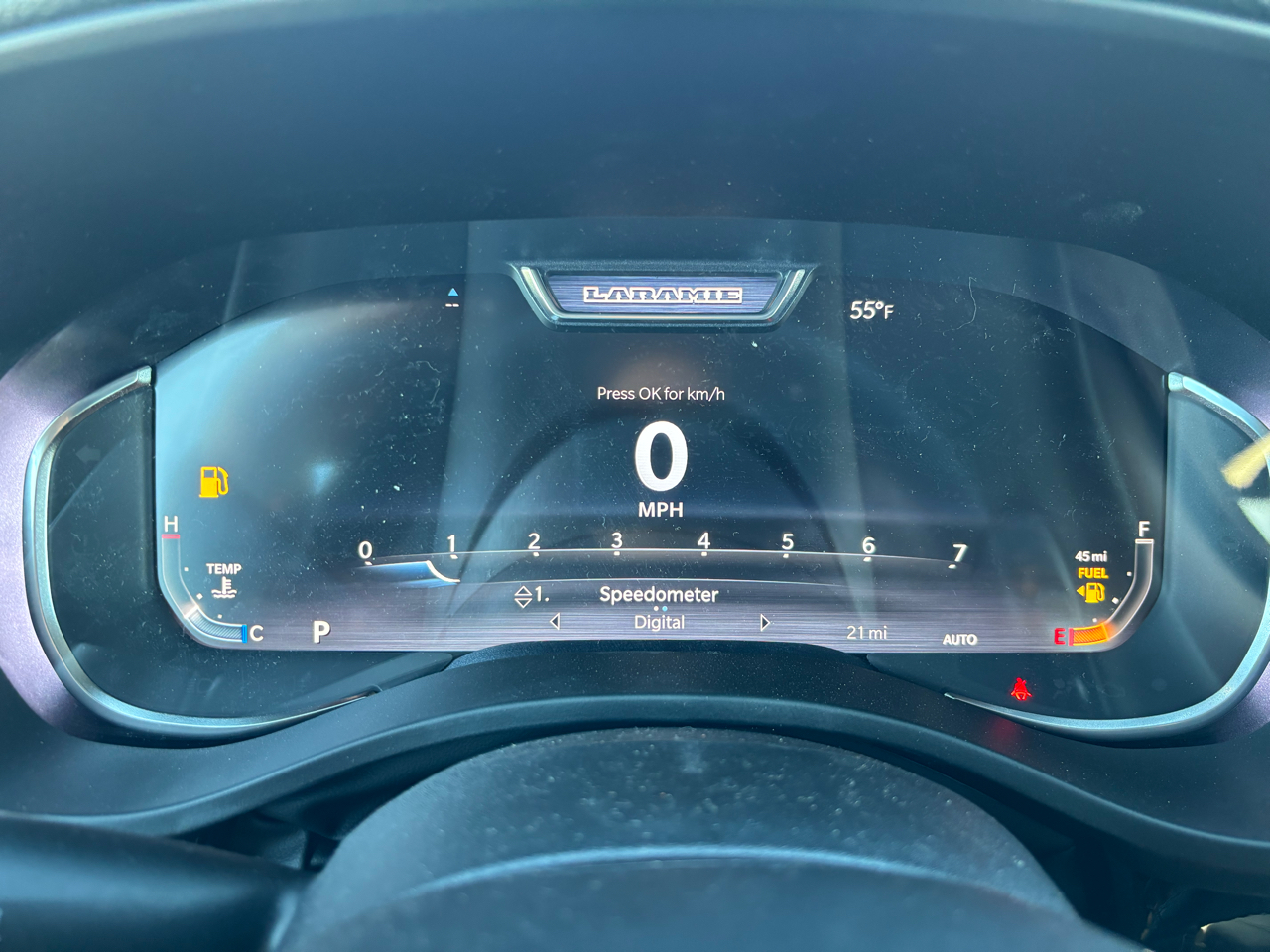 RAM 1500 Laramie 4x4 Crew Cab 5'7" Box 2026