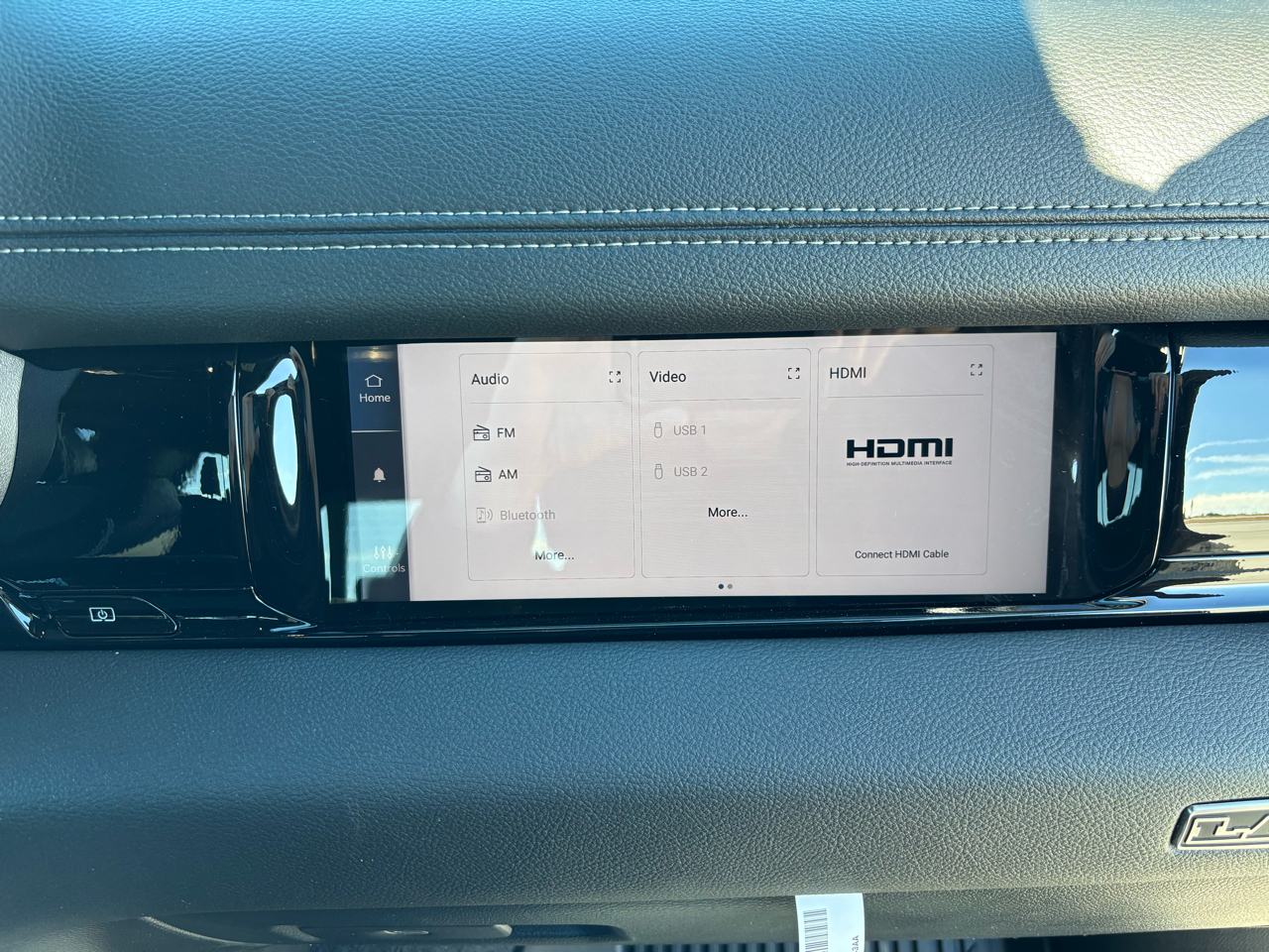 RAM 1500 Laramie 4x4 Crew Cab 5'7" Box 2026