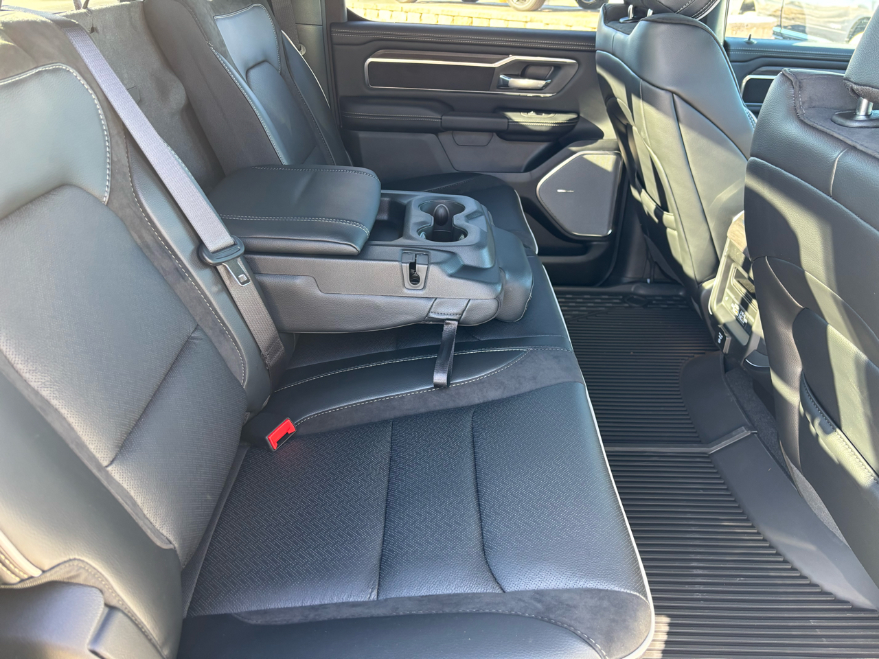 RAM 1500 Laramie 4x4 Crew Cab 5'7" Box 2026