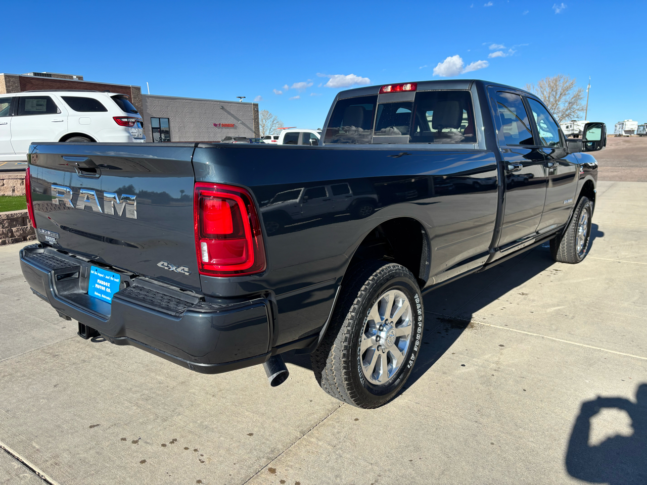 RAM 2500 Laramie 4x4 Crew Cab 8' Box 2026