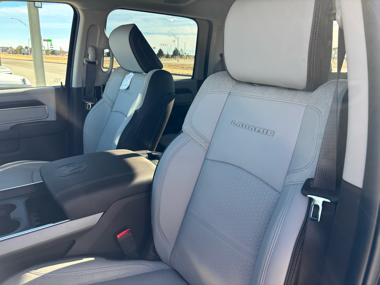 RAM 2500 Laramie 4x4 Crew Cab 8' Box 2026