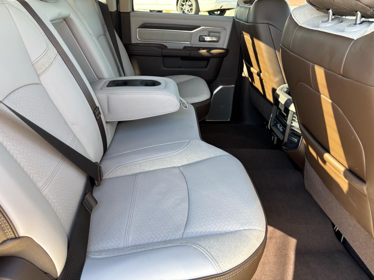 RAM 2500 Laramie 4x4 Crew Cab 8' Box 2026