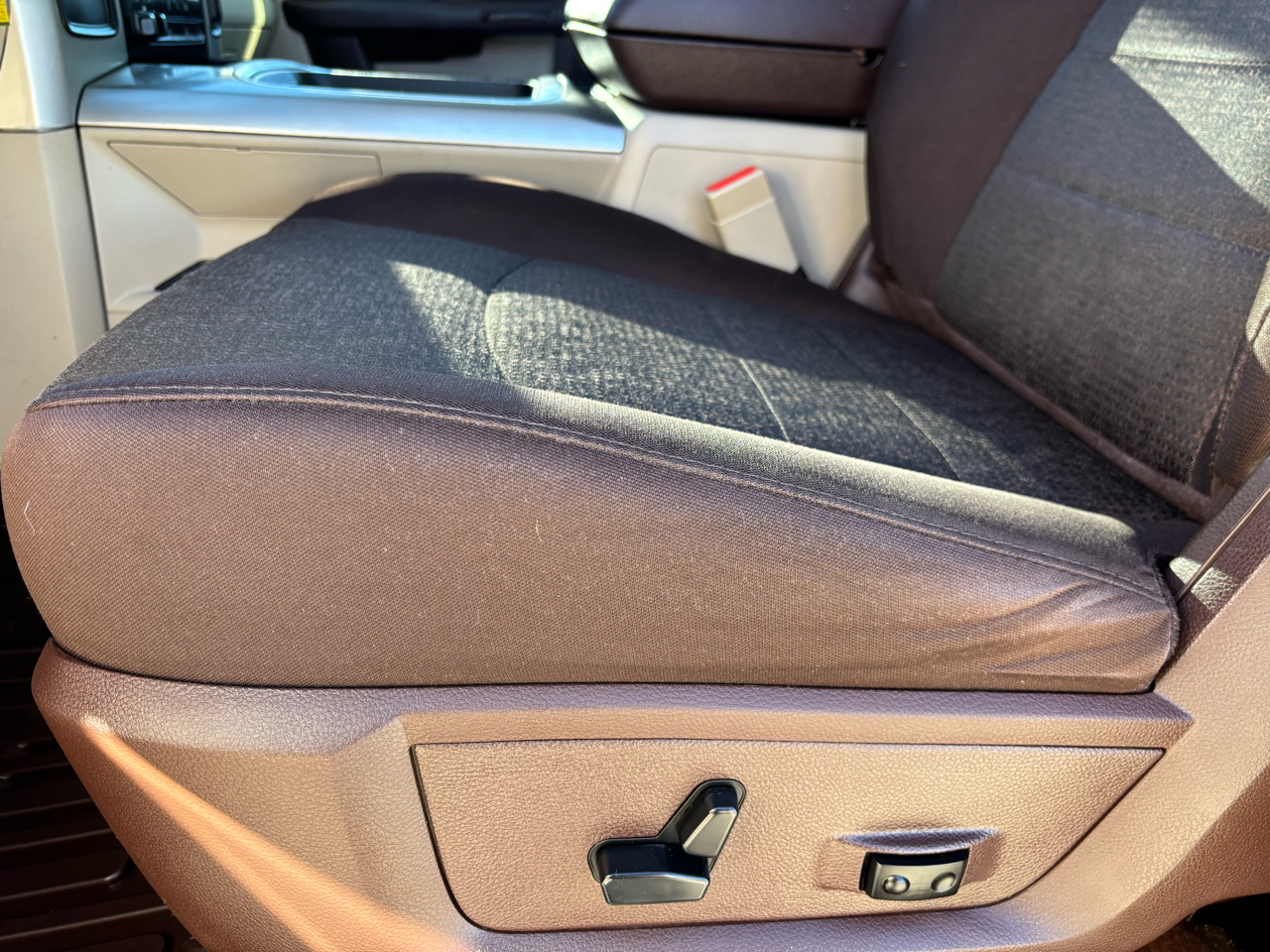 RAM 2500 4WD Crew Cab 169" Outdoorsman 2016