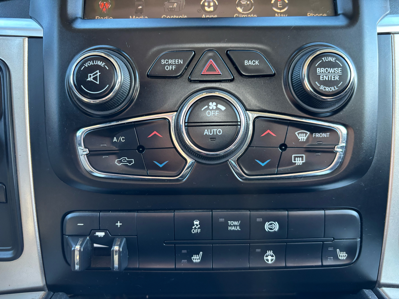 RAM 2500 4WD Crew Cab 169" Outdoorsman 2016