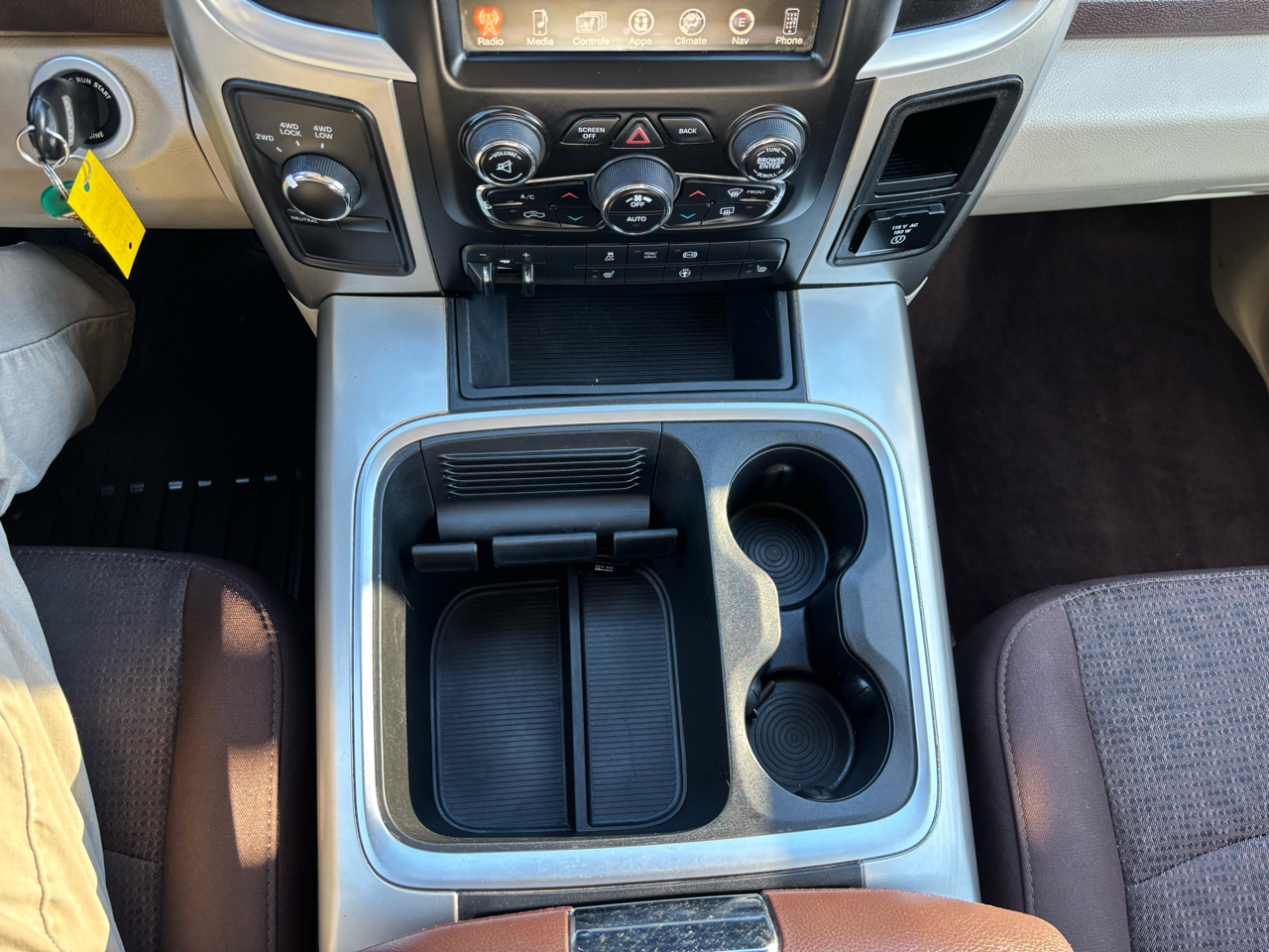 RAM 2500 4WD Crew Cab 169" Outdoorsman 2016