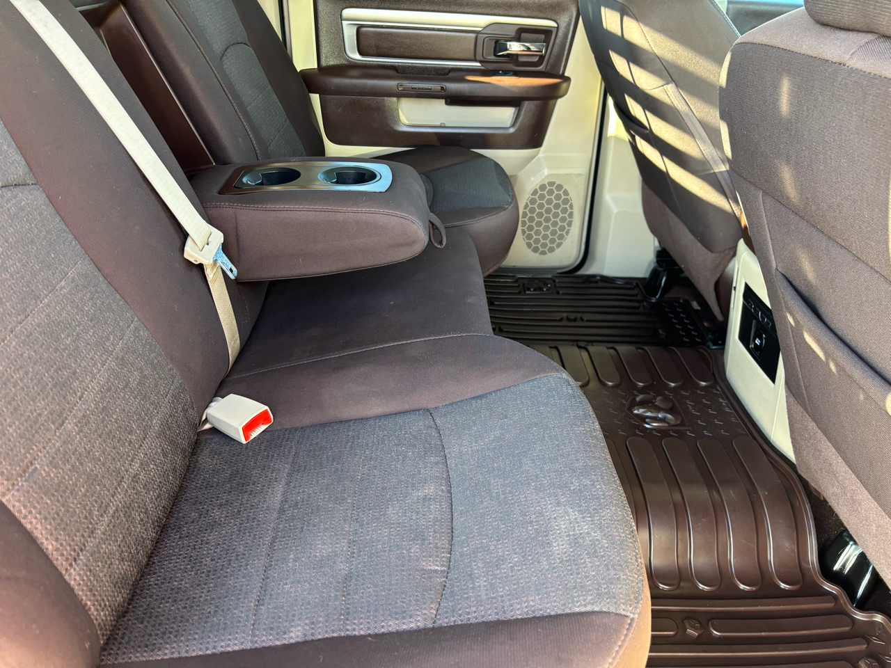 RAM 2500 4WD Crew Cab 169" Outdoorsman 2016