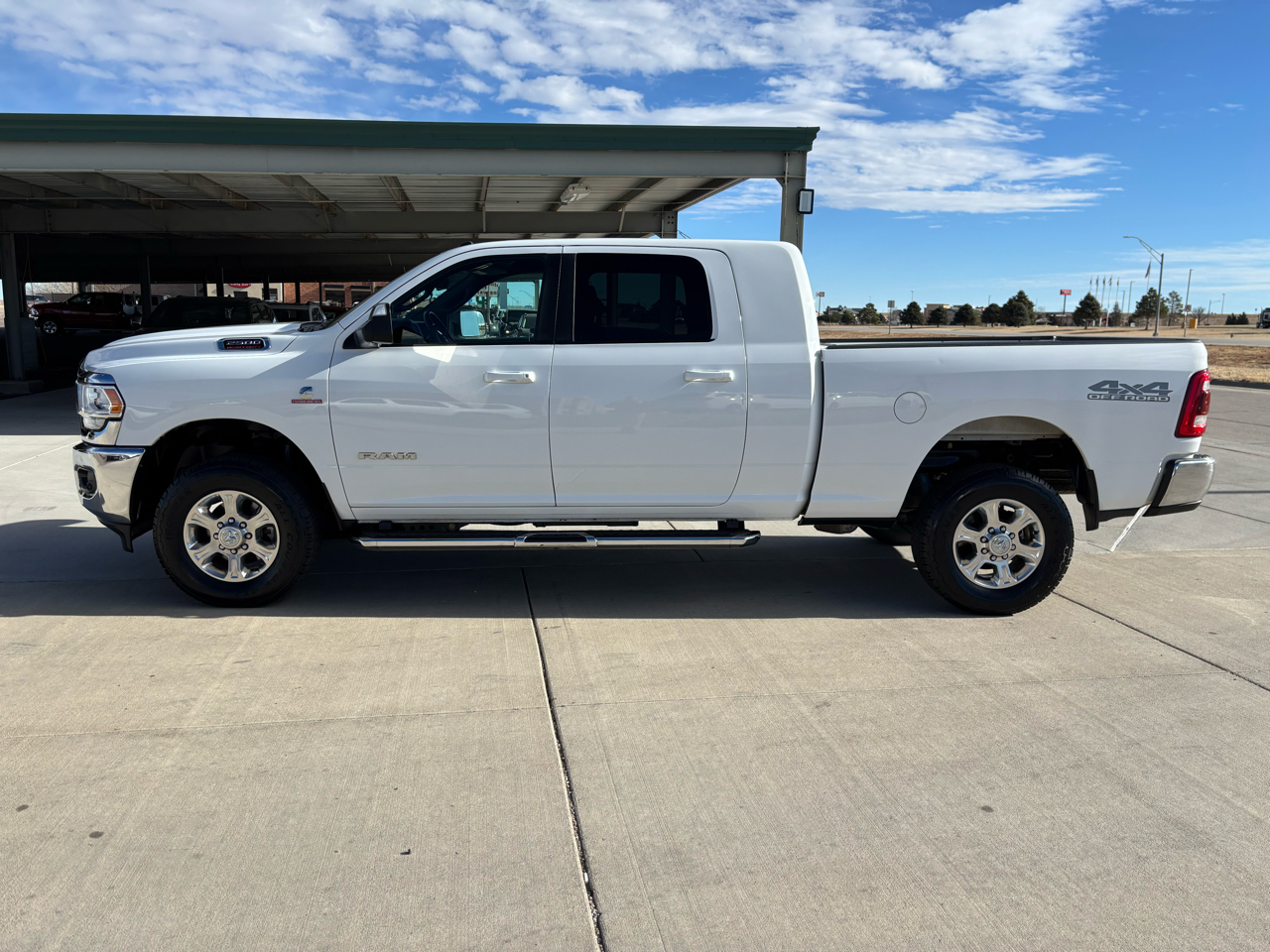 RAM 2500 Big Horn 4x4 Mega Cab 6'4" Box 2021