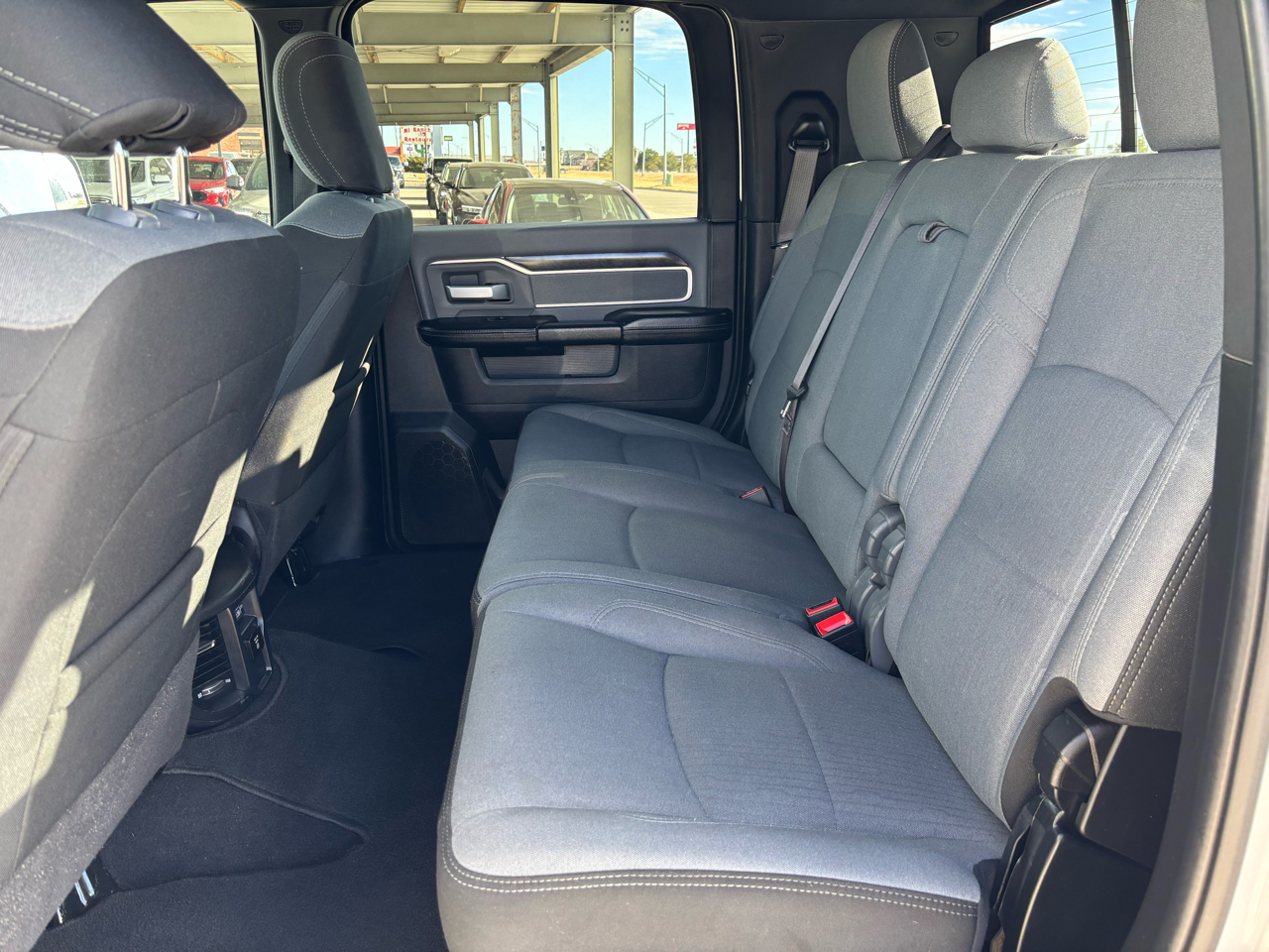 RAM 2500 Big Horn 4x4 Mega Cab 6'4" Box 2021