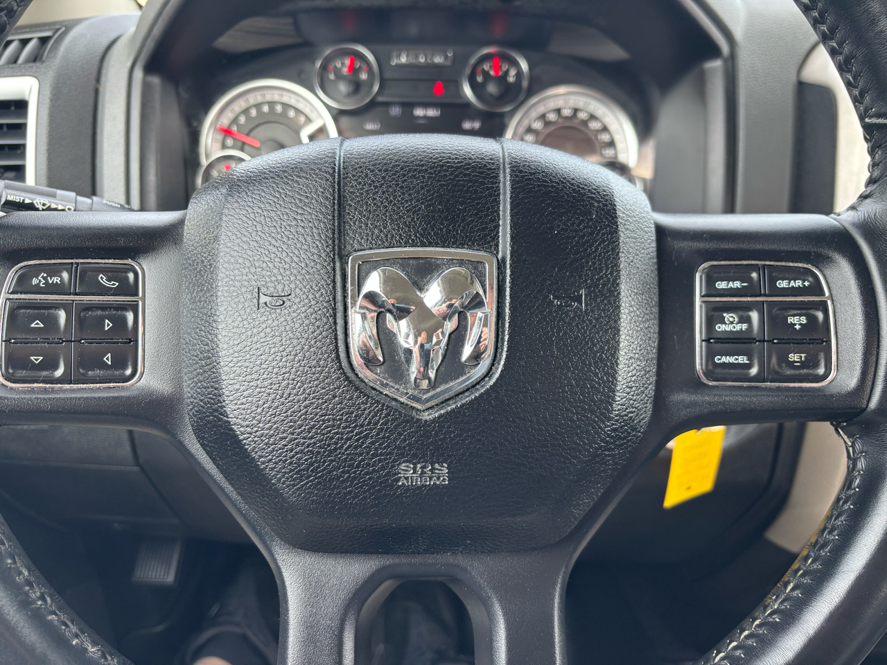 RAM 1500 Big Horn 4x4 Quad Cab 6'4" Box 2018