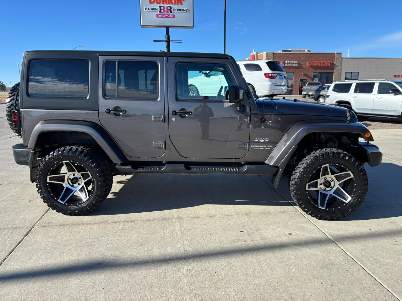 Jeep Wrangler Unlimited 4WD 4dr Sahara 2016