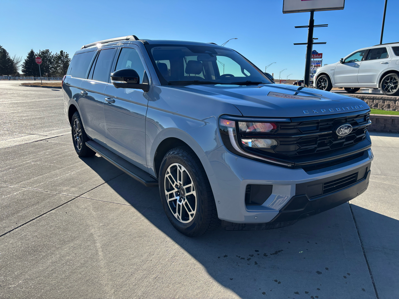 Ford Expedition Max Active 4x4 2025