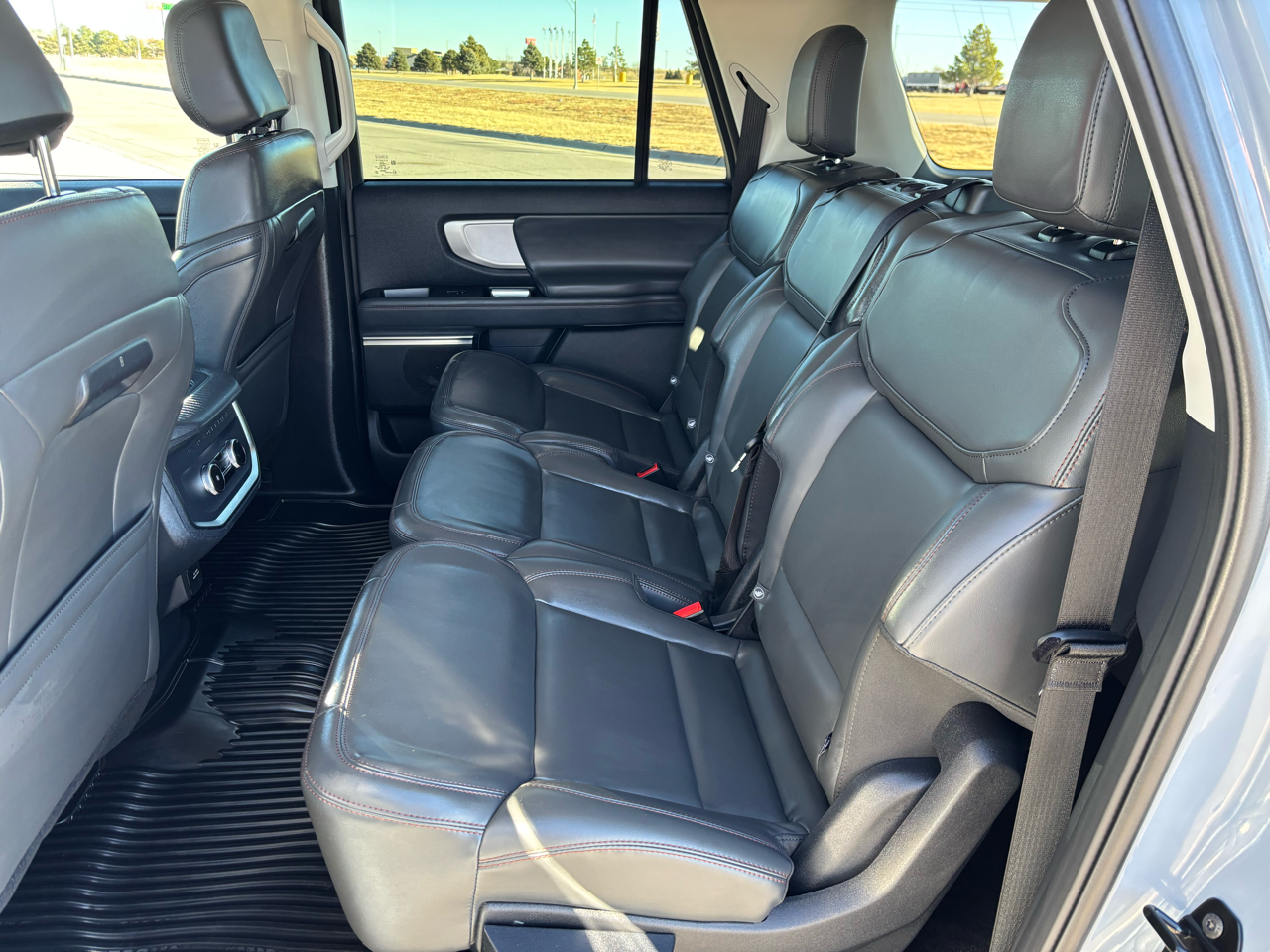 Ford Expedition Max Active 4x4 2025