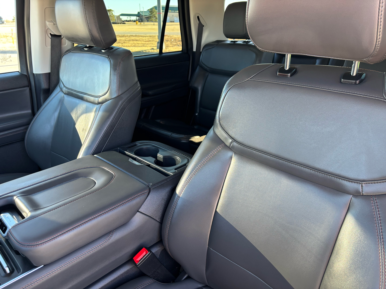 Ford Expedition Max Active 4x4 2025