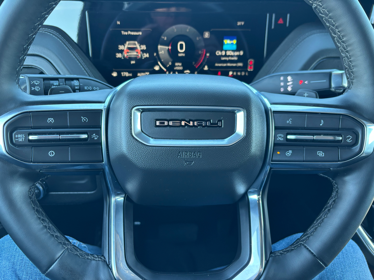 GMC Yukon 4WD 4dr Denali 2025