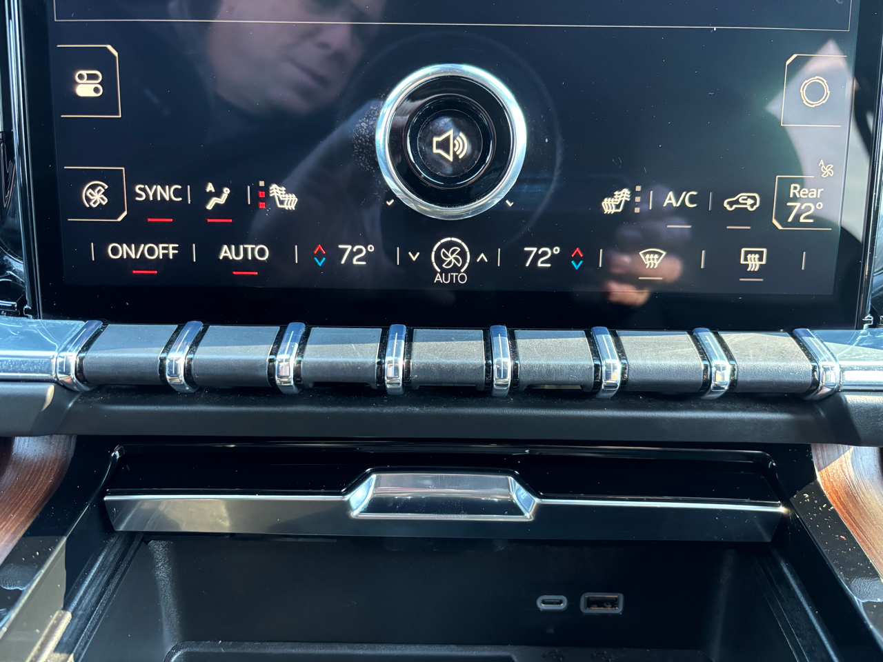 GMC Yukon 4WD 4dr Denali 2025