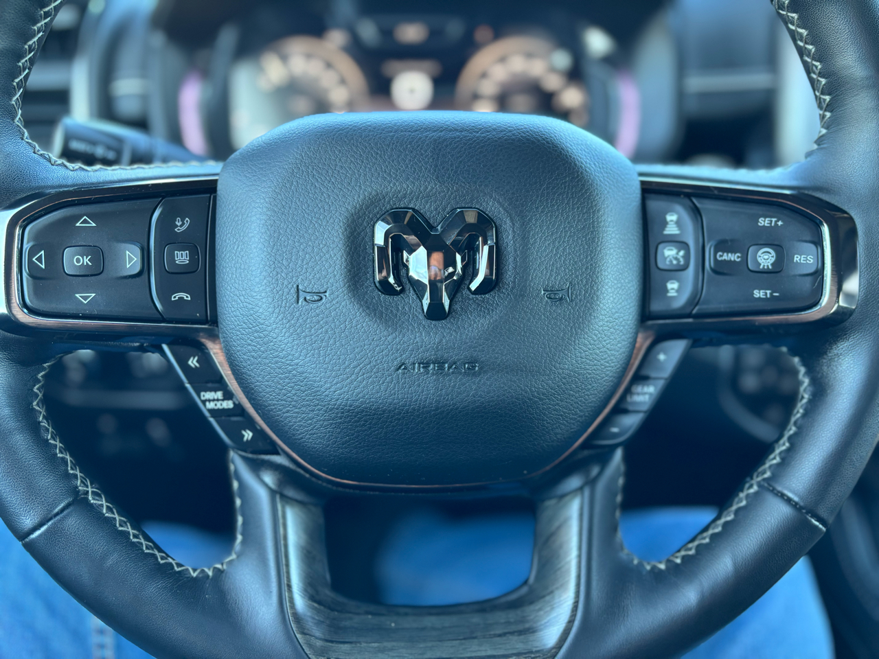 RAM 1500 Limited 4x4 Crew Cab 5'7" Box 2025