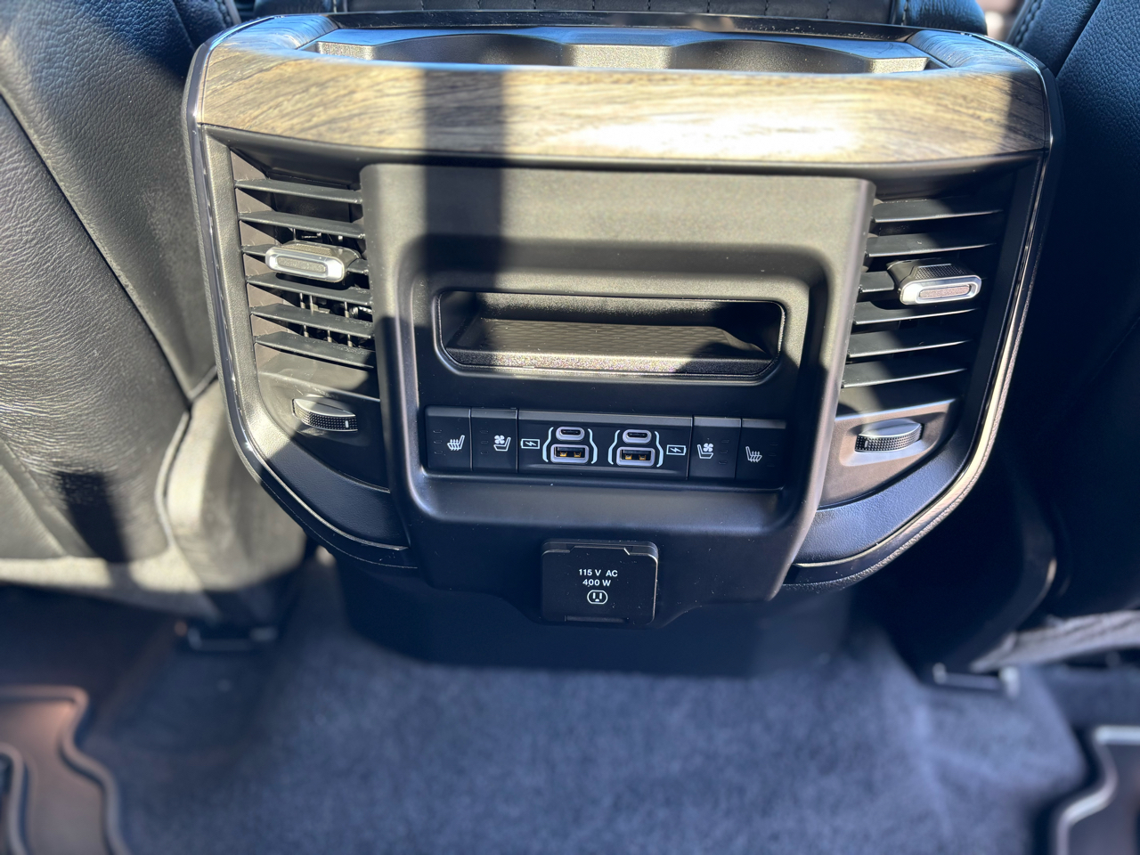 RAM 1500 Limited 4x4 Crew Cab 5'7" Box 2025