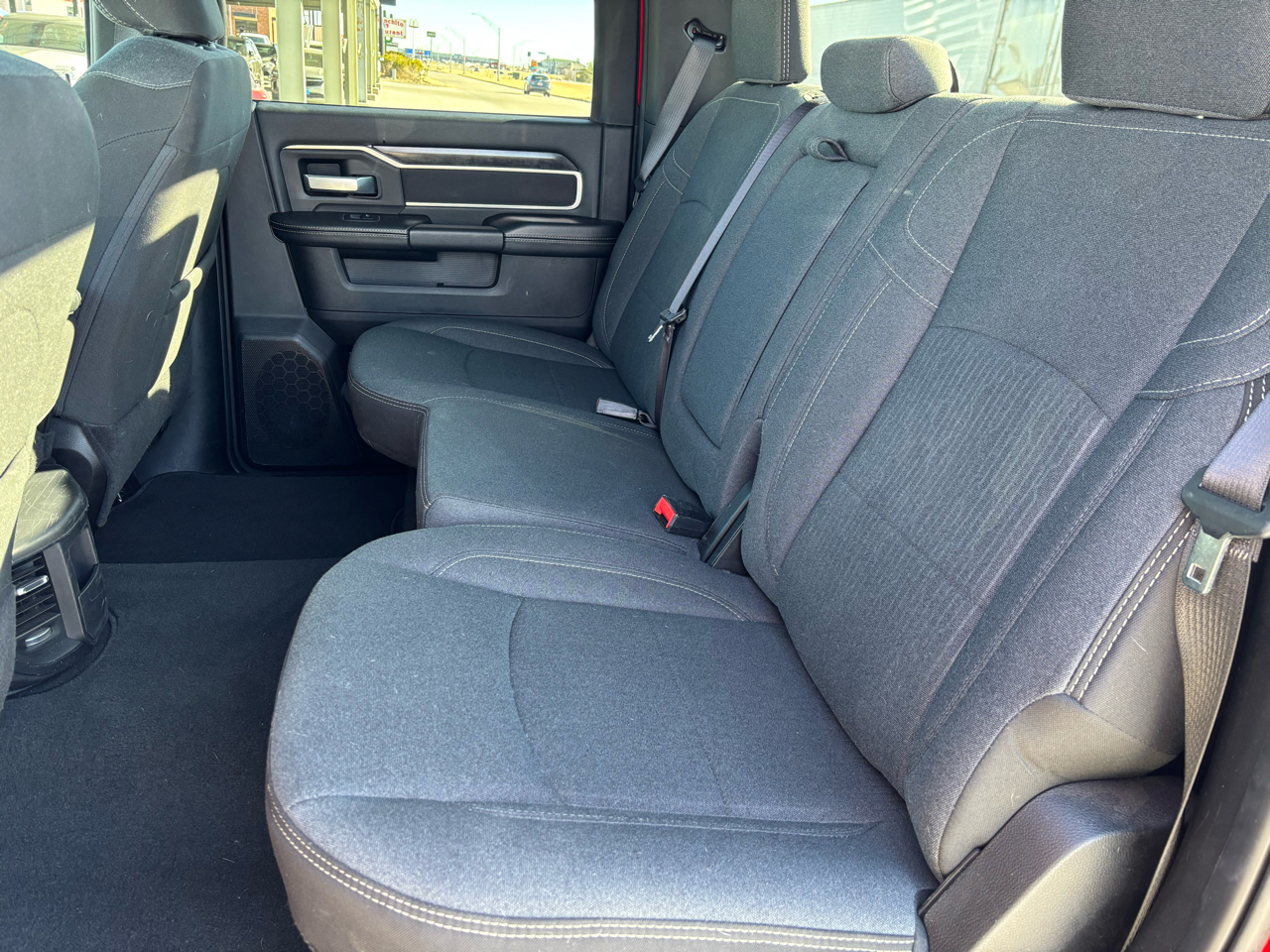 RAM 2500 Big Horn 4x4 Crew Cab 6'4" Box 2024