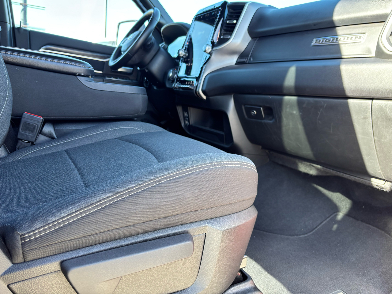 RAM 2500 Big Horn 4x4 Crew Cab 6'4" Box 2024