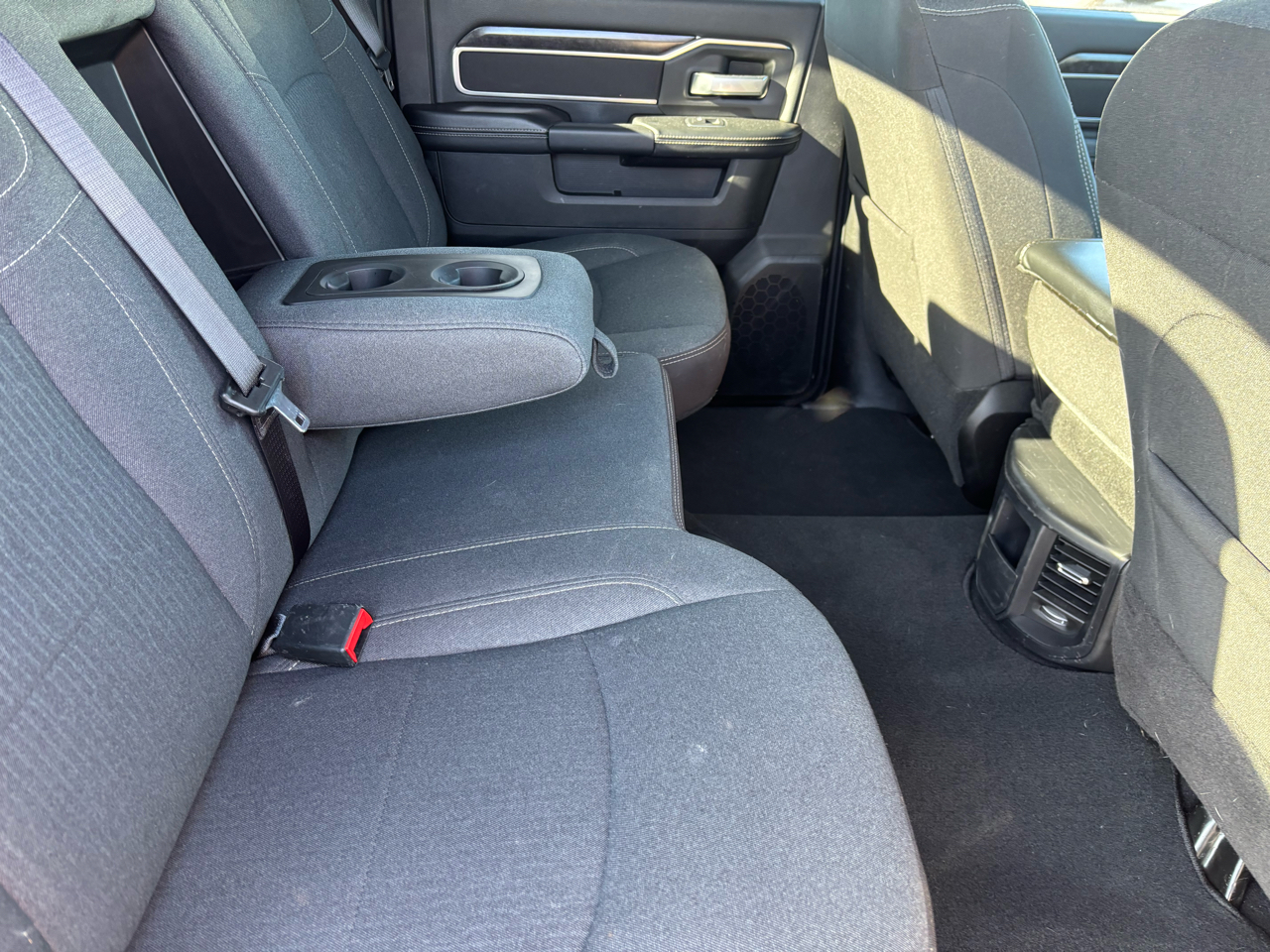 RAM 2500 Big Horn 4x4 Crew Cab 6'4" Box 2024