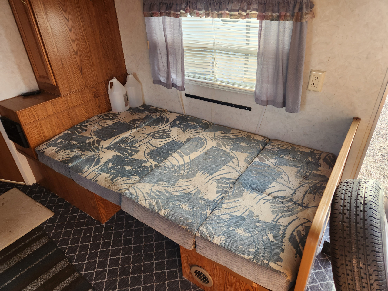 Fleetwood Prowler  1999