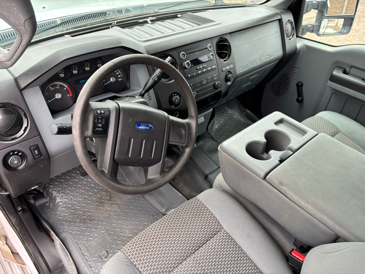 Ford Super Duty F-250 SRW 4WD Crew Cab 172" XL 2015