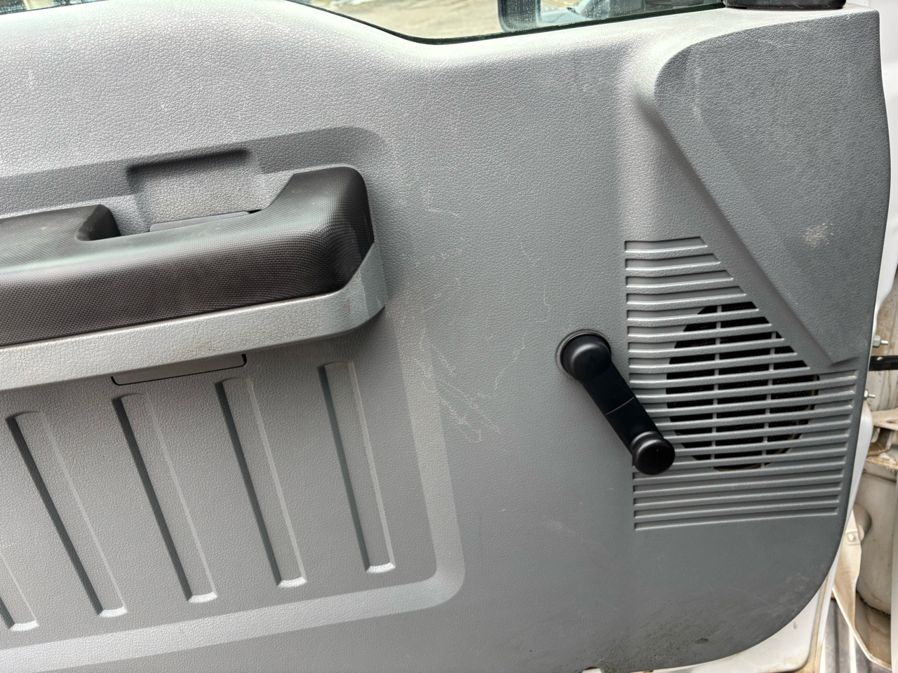 Ford Super Duty F-250 SRW 4WD Crew Cab 172" XL 2015